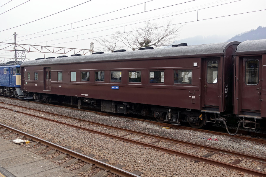 貴重な旧客を用いた列車なのにガラガラ… ELぐんま よこかわ号