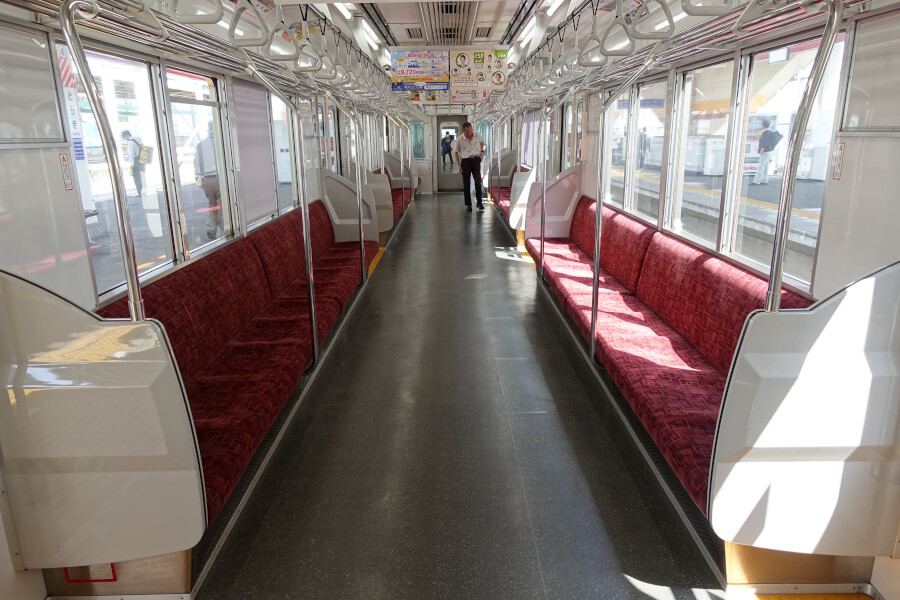 徹底的な改造で大変身 東武20430型 : daijiroの放浪旅写真館