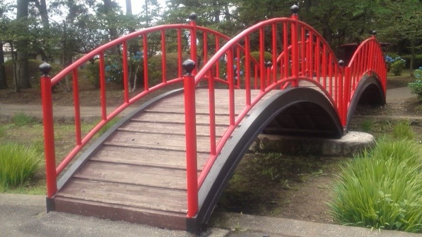 烏ヶ森公園で時代劇っぽい和風な橋を発見 スラムのnbaトーク