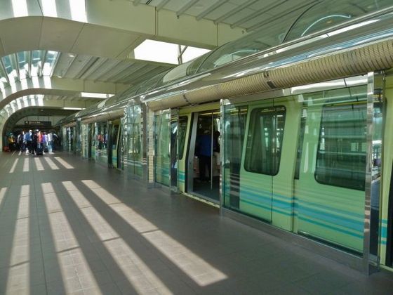 trainglassdoor