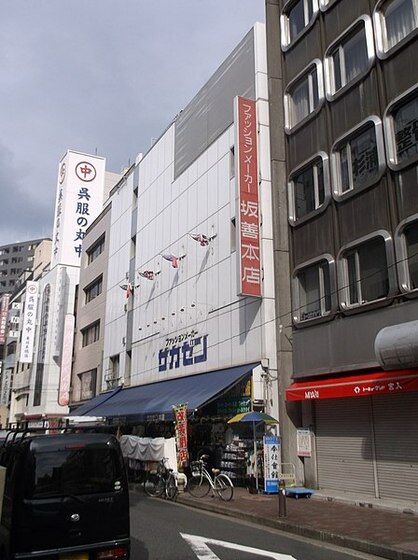 海外 日本で大きいサイズ アメリカの3xl の服を買える店はあるだろうか 日本の大きいサイズの服屋に対する海外の反応 すらるど 海外の反応 海外 日本で大きいサイズ アメリカの3xl の服を買える店はあるだろうか 日本の大きいサイズの服屋に対する海外の反応 すらるど 海外の反応