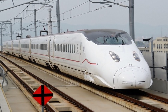 japan_train_16