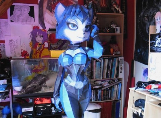 lifesize_papercraft_klystal