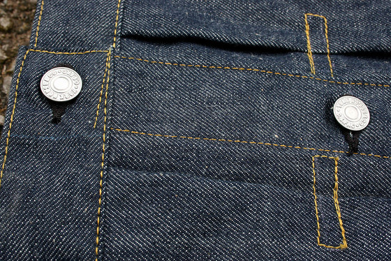 03366