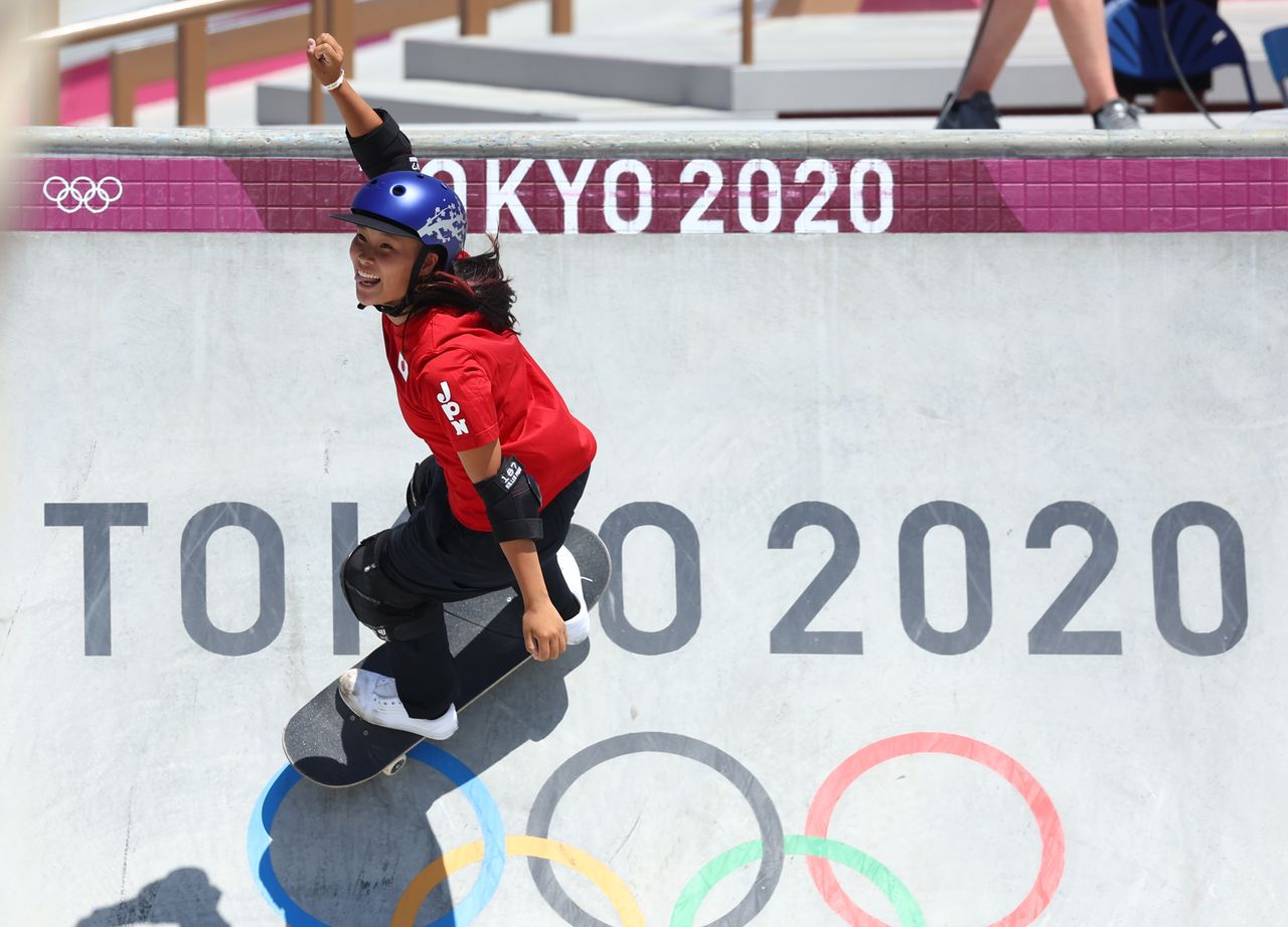海外 日本の選手は凄すぎる スケートボード女子パークで金銀メダルを獲った四十住さくら 開心那選手に対する海外の反応 すらるど 海外の反応