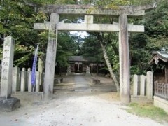 38shrine-front