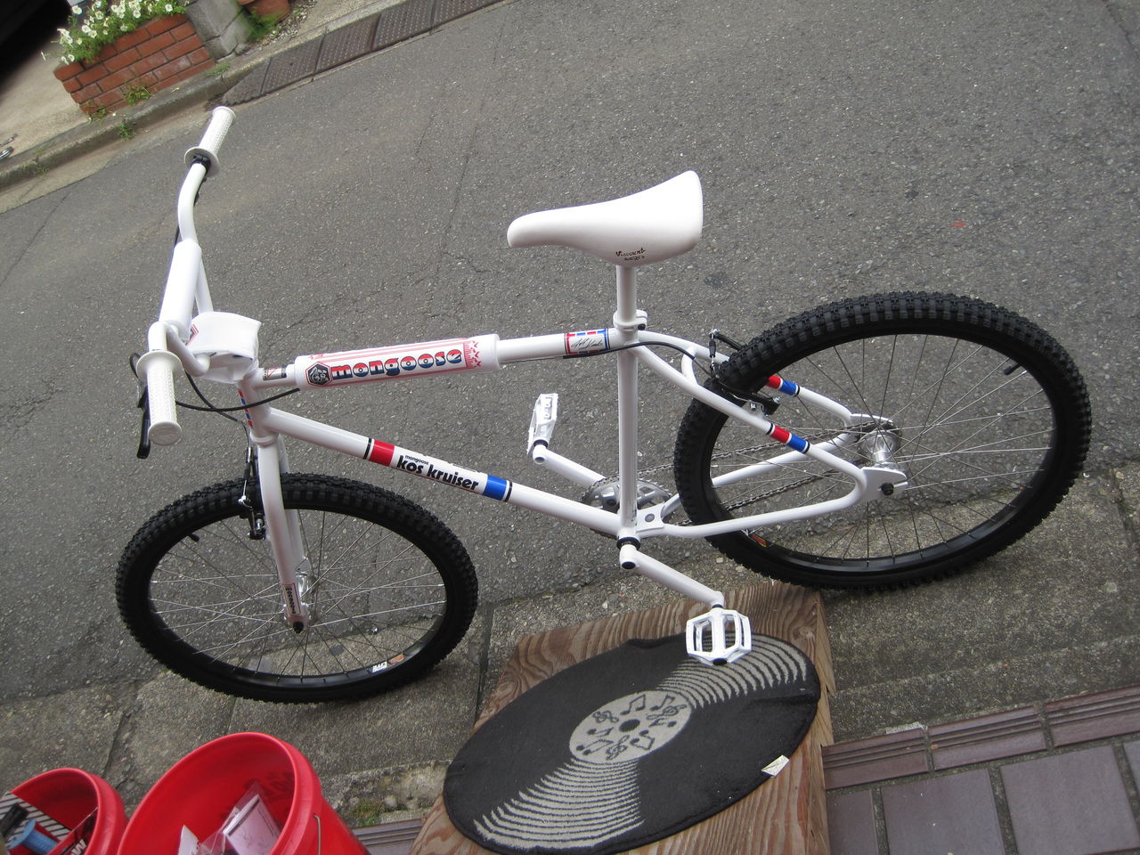 MONGOOSE 13 KOS KRUISER SIGNATURE : Bicycle Shop SLOW JAM