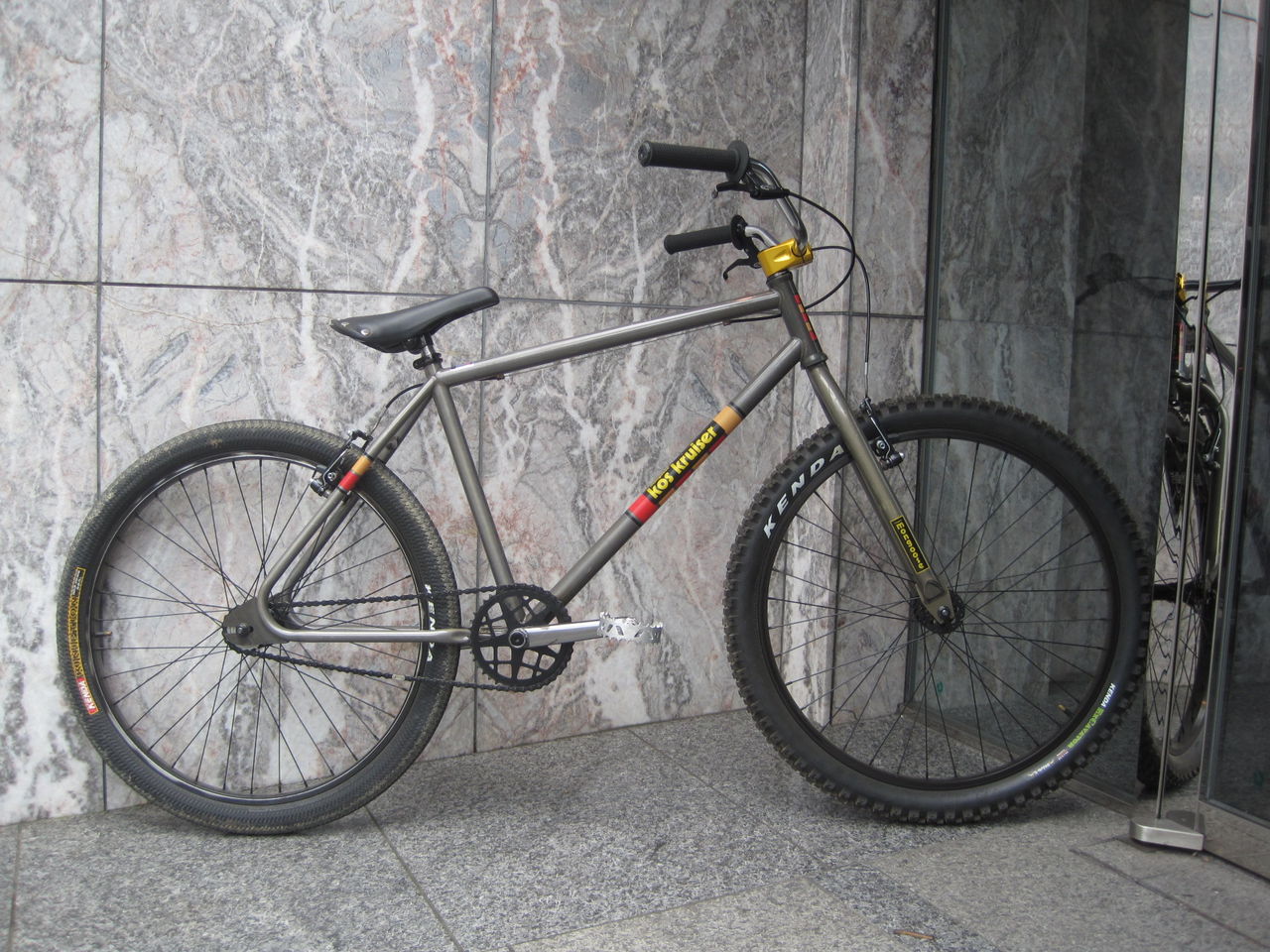 ．．．．．．。Mon KOS KRUISER復刻 フレーム Mongoose Kos Kruiserカスタム！ - BIKELOOP WEB