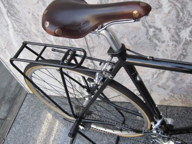 tubus Vega 29インチ対応 リアキャリア リアラック クロモリ Tubus Vega 29 Rear Rack W/Spring Clamp Add-On - Vermont