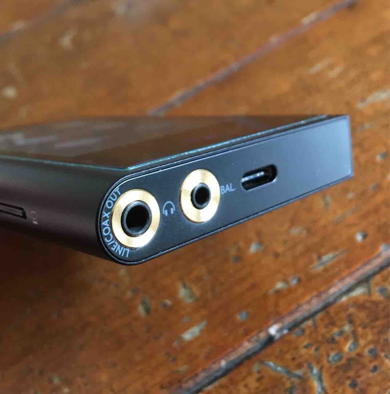 サブ DAPにも最適! Fiio M9 レビュー その1 : slow AUDIO,slow LIFE