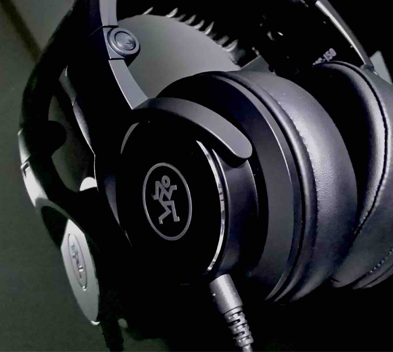 アンダー1万円のおススメヘッドホン Mackie MC-150 : slow AUDIO，slow 