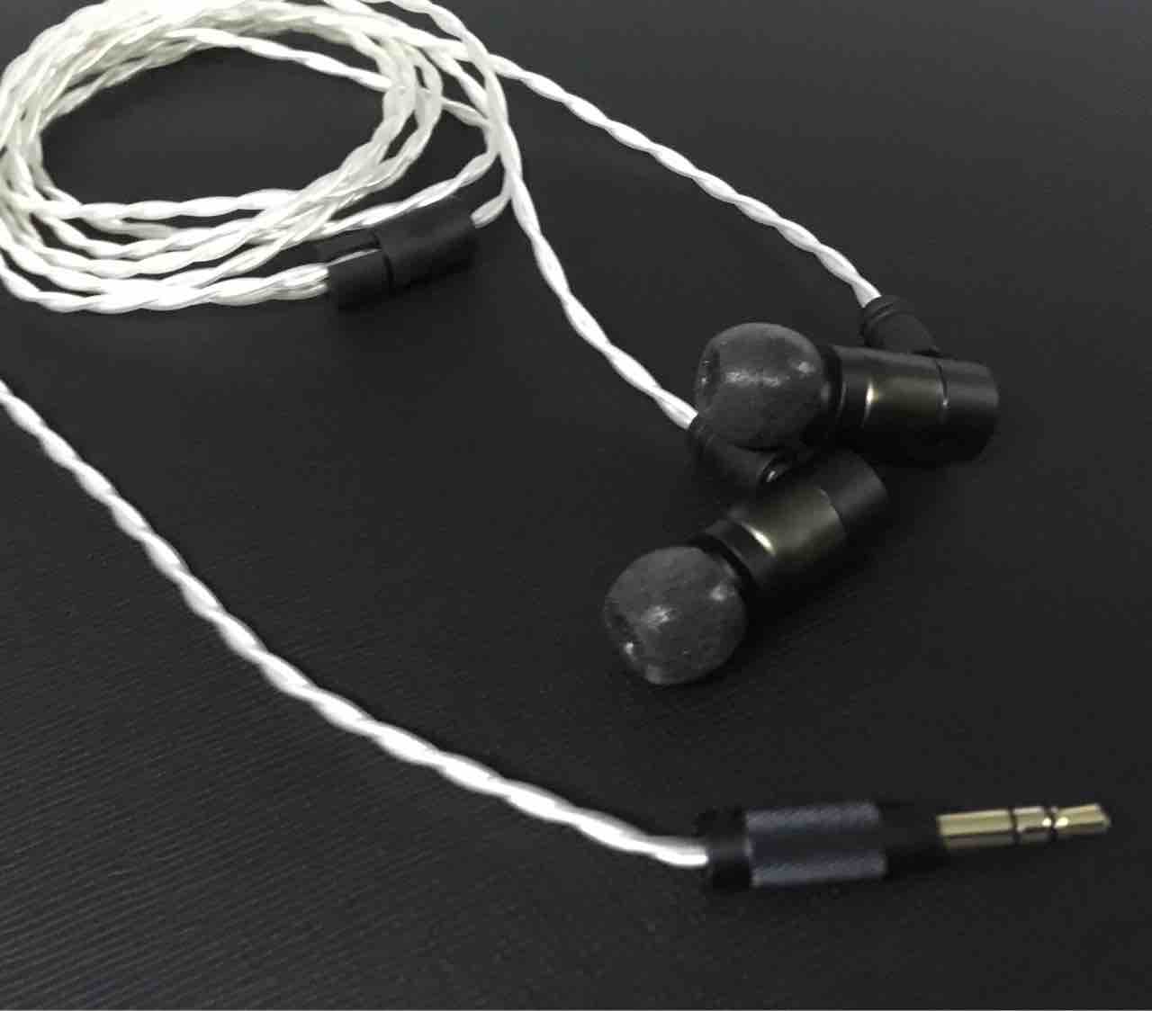 ヘッドフォン/イヤフォン veclos EPT-500 TG VECLOS EPT-500-TG チタンゴールド カナル型イヤホン｜の通販は