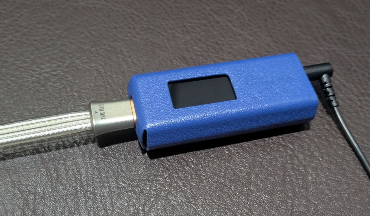 Type-C接続 バランス出力DACケーブル nOmaDAC 簡易レビュー : slow