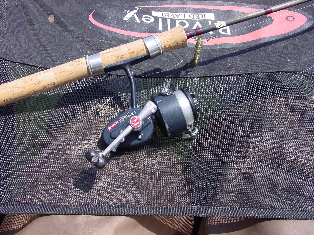 ガルシア ミッチェル 409 garcia Mitchell 409 スピニングリール 右巻