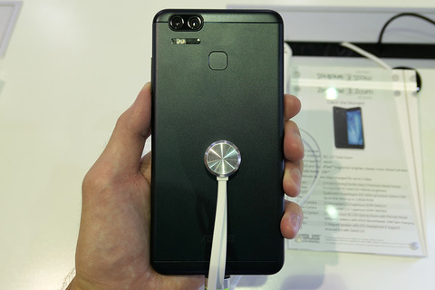 asus-zenfone3zoom-ze553kl_04