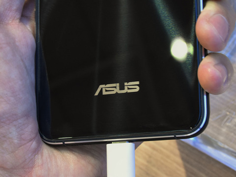 20160608_smax_zenfone3_026