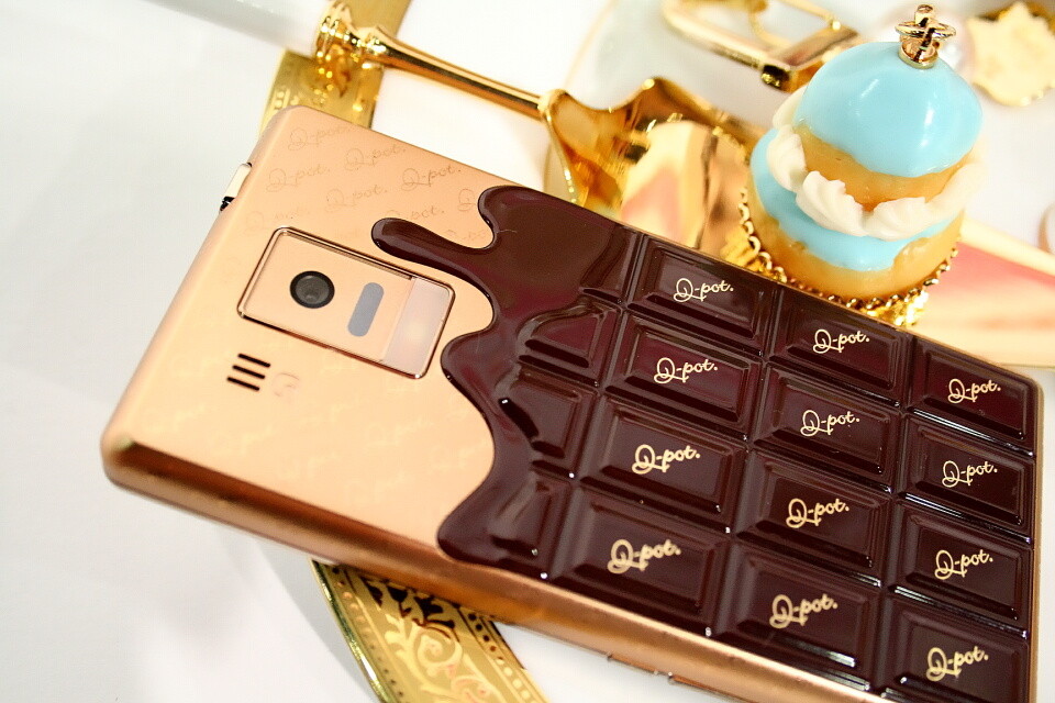 Nttドコモの板チョコ風スマートフォン Q Pot Phone Sh 04d の防水性能を試してみた レビュー S Max Nttドコモの板チョコ風スマートフォン Q Pot Phone Sh 04d の防水性能を試してみた レビュー S Max