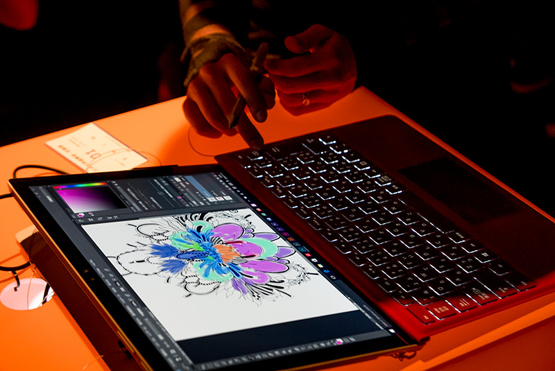 クリエイターはwindowsタブレット Surface Pro 4 をどう使う 気になるので Surface Pro 4 発売記念 アンバサダーキックオフイベント に行ってきた レポート S Max