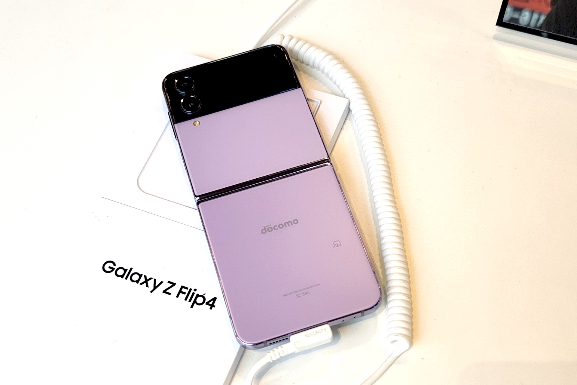 NTT docomo Galaxy Z Flip4 SC-54C ボラパープル