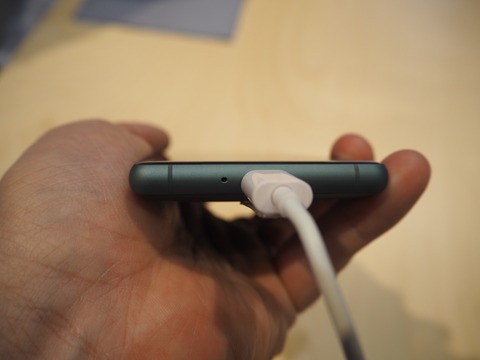sony_xperia_xz2_compact_06