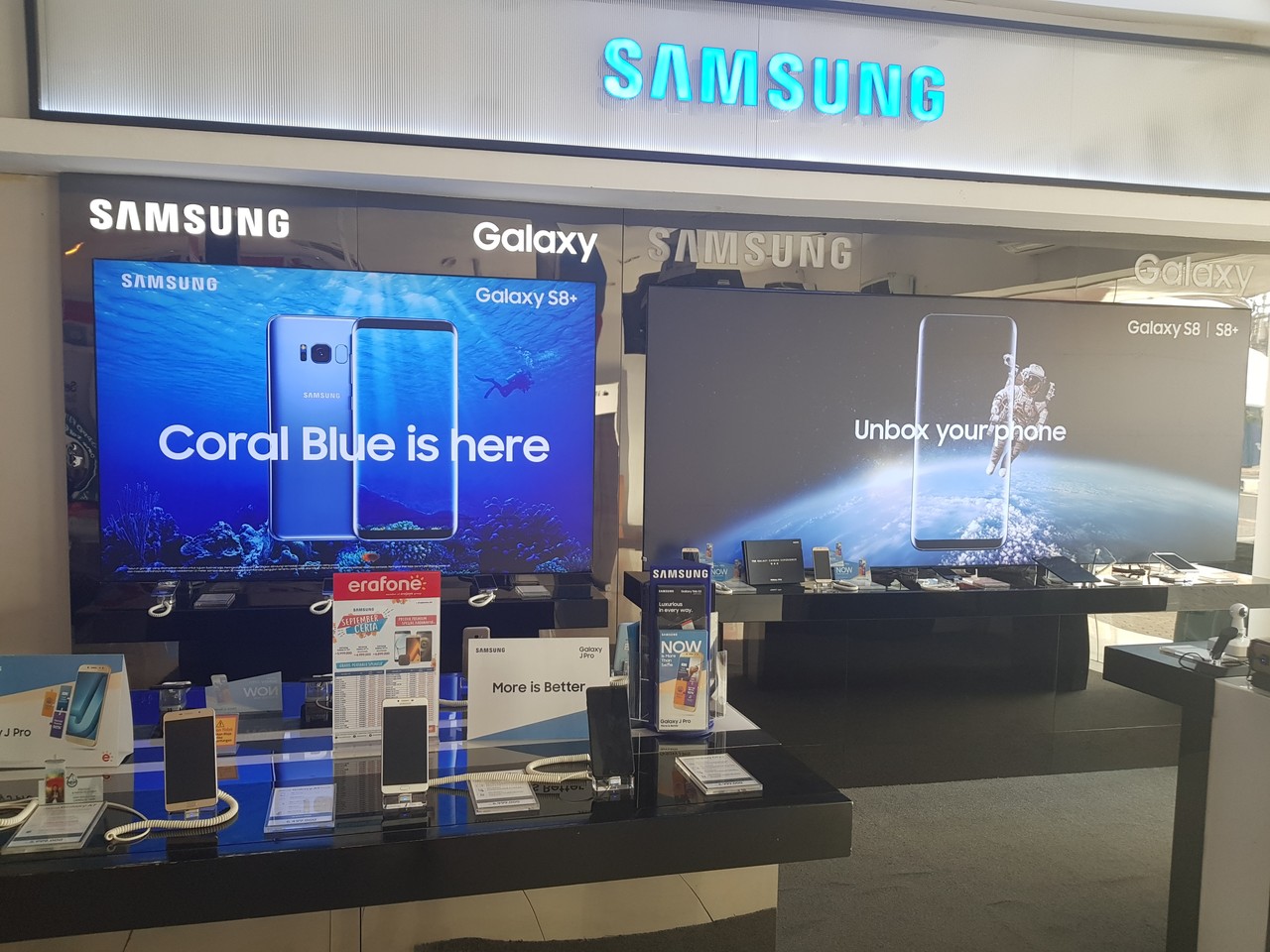 日本からアクセスが容易になったインドネシア バリ島の電脳通りを訪問 幅広い価格帯が混在し 中国勢が猛威を振るう興味深い市場だ レポート S Max