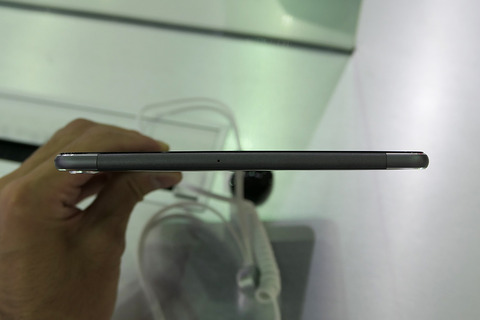 asus-zenpad3-8-z582kl_05