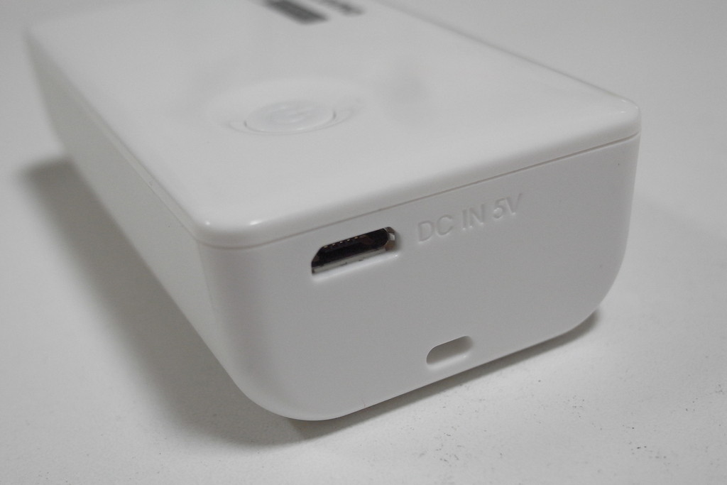 お 安い Nttドコモからスマートフォン対応外部バッテリー