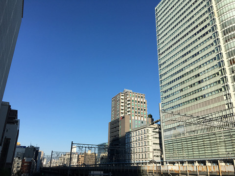 i01