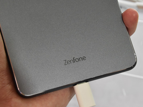20160608_smax_zenfone3UT_011