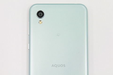 181011_au_aquos_sense2_08_960