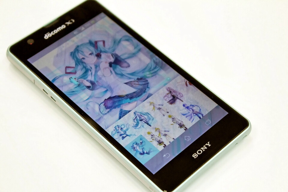 間もなく発売開始 初音ミク とコラボしたスマートフォン Xperia Feat Hatsune Miku So 04e はボカロスマホ プリインのオリジナルコンテンツをチェック レビュー S Max