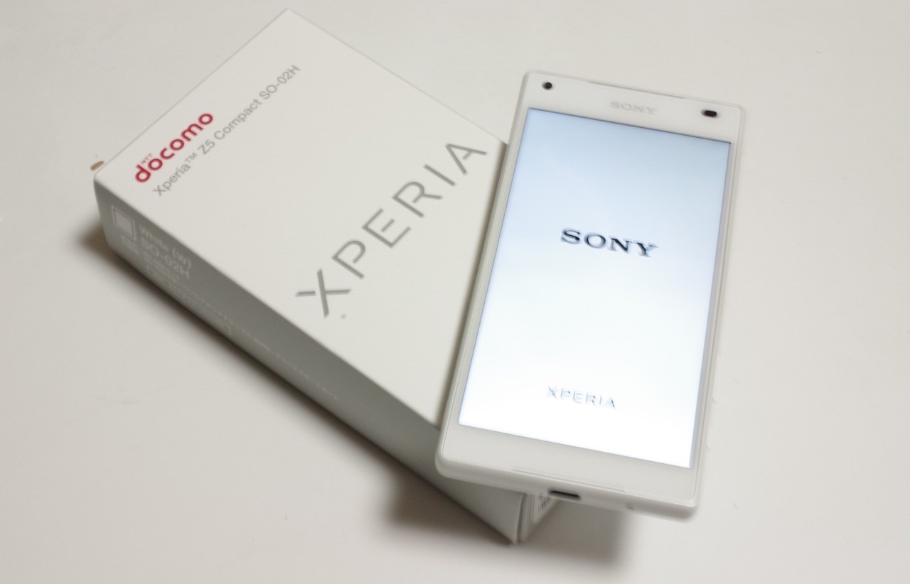 Afsnijden Prominent Gedwongen NTTドコモの今冬注目な小型ハイスペックスマホ「Xperia Z5 Compact SO-02H」を開封してみた！Xperia Z3 CompactやiPhone  6sとも比較【レビュー】 - S-MAX