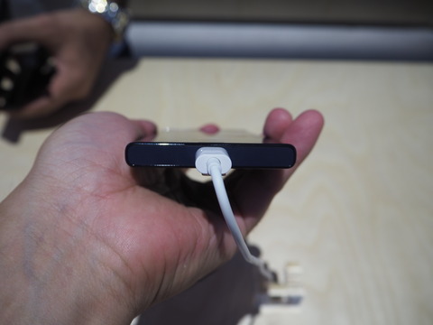 sony_xperiaXcompact_6