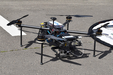 docomo-drone-beach_13