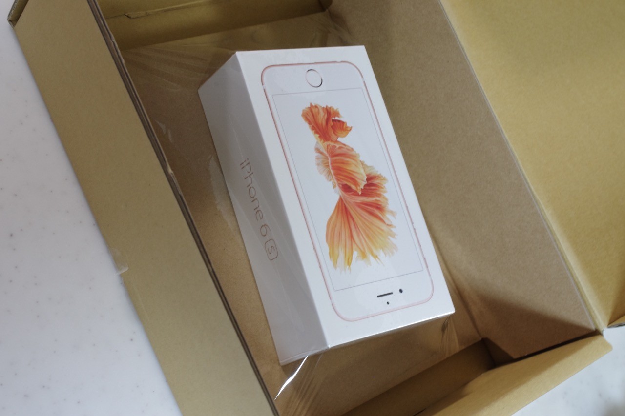 ついに「iPhone 6s」と「iPhone 6s Plus」が発売！SIMフリー版のiPhone 6sのローズゴールドを購入したので開封してみた――格安SIMは使える？【レビュー】 - S-MAX