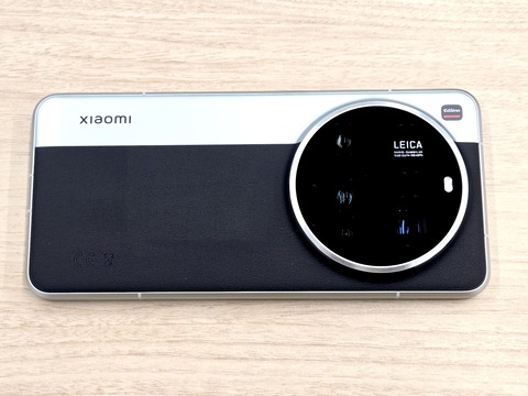 究極のカメラスマホが登場！Leicaカメラ搭載の高性能スマホ