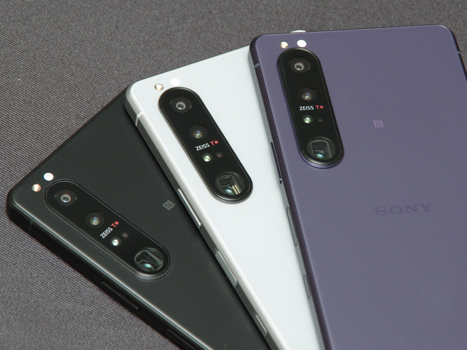 【値下げ中】Xperia 1Ⅲ　エクスペリア1Ⅲ　sog03　au　パープル