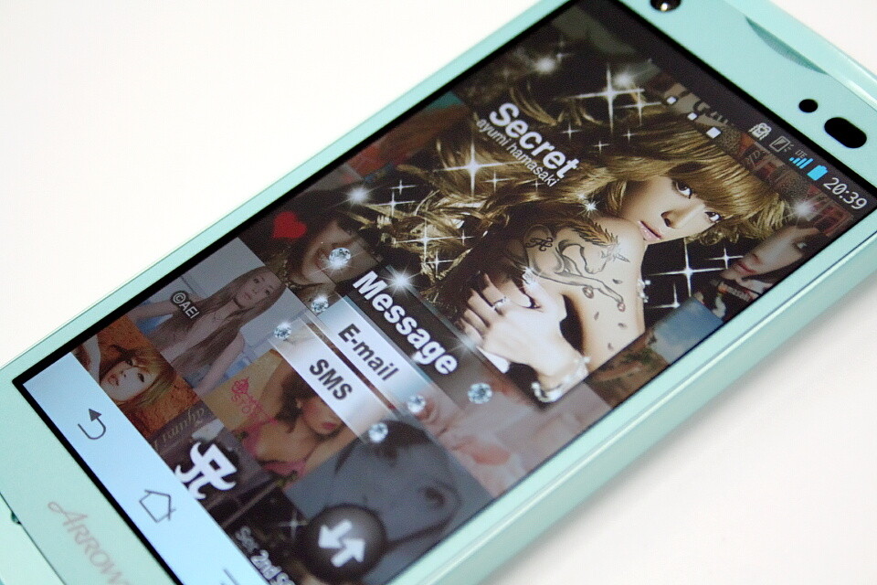 Mu Moが きせかえtouch Docomo Palette Ui および従来型のケータイに対応した浜崎あゆみデビュー15周年記念バージョンの きせかえキット を配信中 Androidアプリ S Max
