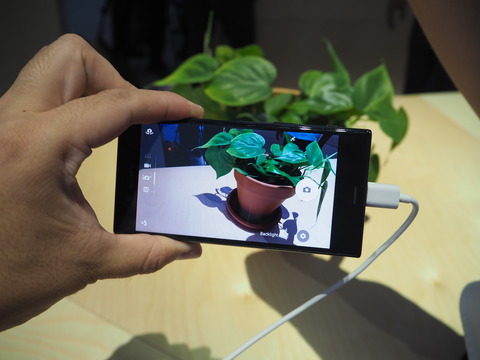 sony_xperiaXcompact_7