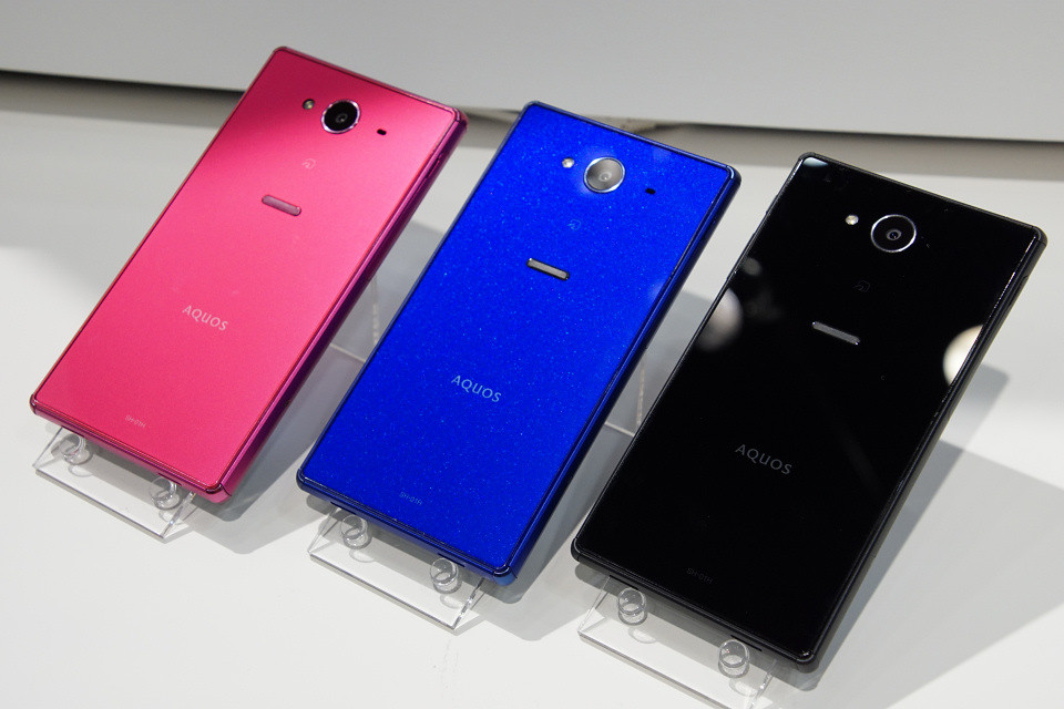 スマホも倍速駆動液晶の時代 滑らかでブレの少ない映像を楽しめるハイパフォーマンススマホ Aquos Zeta Sh 01h を写真と動画でチェック レポート S Max スマホも倍速駆動液晶の時代 滑らかでブレの少ない映像を楽しめるハイパフォーマンススマホ Aquos Zeta Sh 01h を写真と動画でチェック レポート S Max