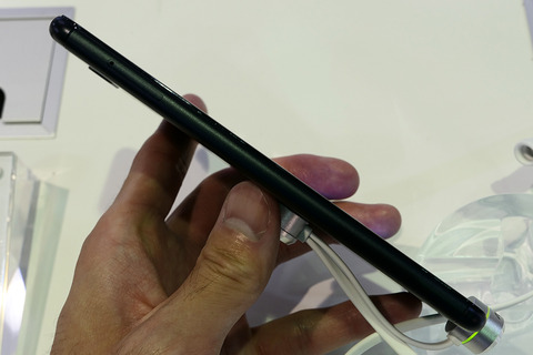 asus-zenfone3zoom-ze553kl_10