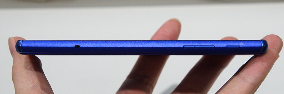 スマホも倍速駆動液晶の時代 滑らかでブレの少ない映像を楽しめるハイパフォーマンススマホ Aquos Zeta Sh 01h を写真と動画でチェック レポート S Max スマホも倍速駆動液晶の時代 滑らかでブレの少ない映像を楽しめるハイパフォーマンススマホ Aquos Zeta Sh 01h を写真と動画でチェック レポート S Max