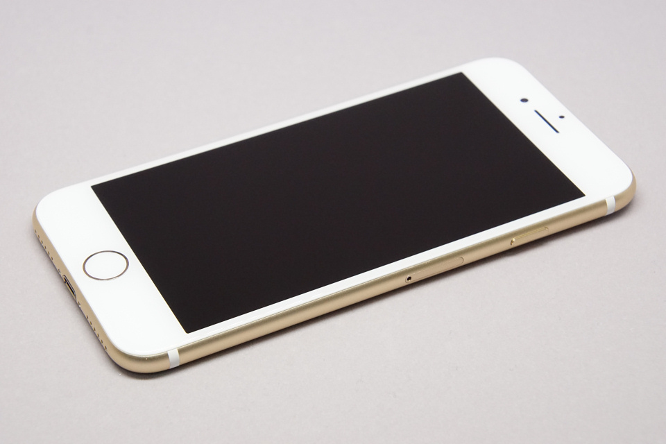 Apple Iphone 7の一部で通信エリア内でも 圏外 表示になる不具合によって無償修理プログラムを開始 メインロジックボードの故障が原因 S Max Apple Iphone 7の一部で通信エリア内でも 圏外 表示になる不具合によって無償修理プログラムを開始 メインロジックボードの故障が原因 S Max