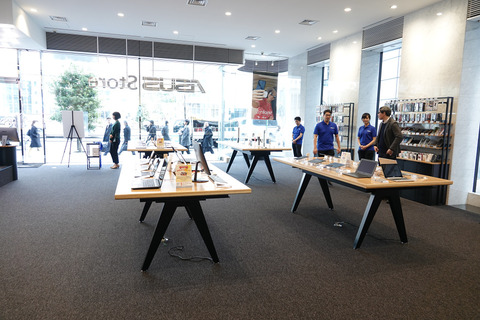 asusstore-akasaka-005