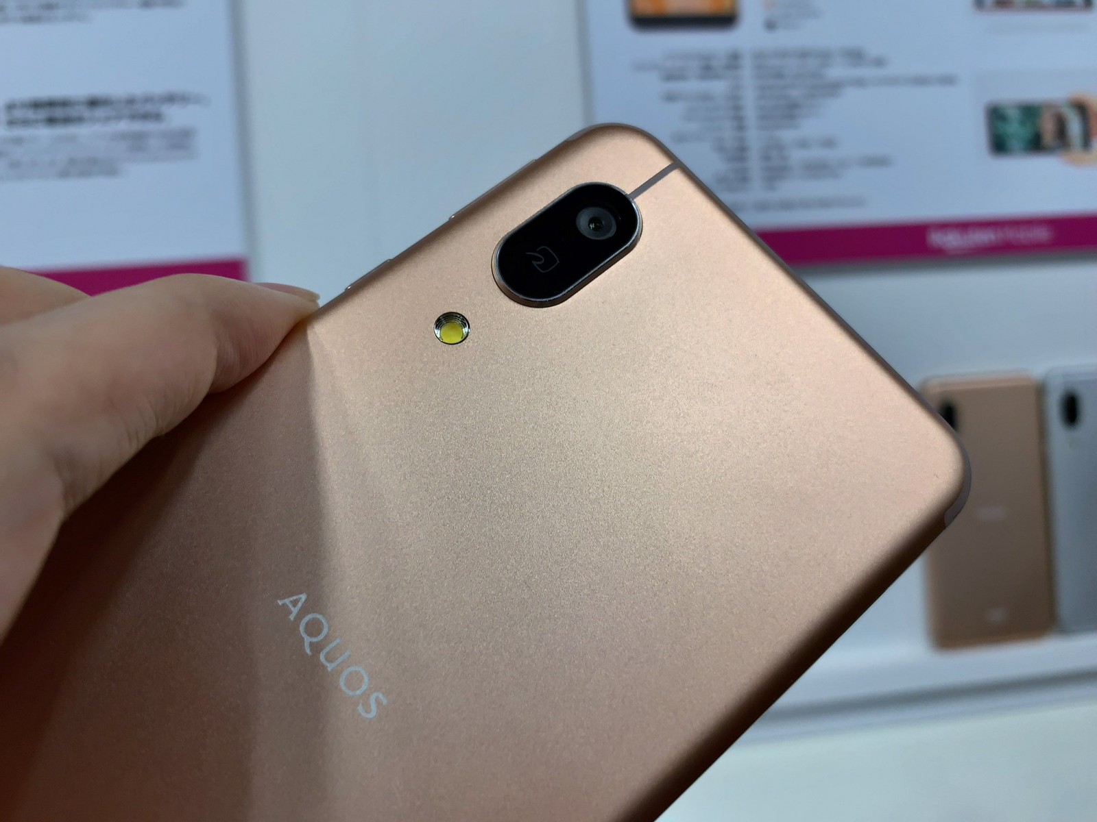 シャープ 楽天モバイル向けsimフリースマホ Aquos Sense3 Lite Sh Rm12 と Aquos Sense3 Plus Sh Rm11 を発表 10月上旬より順次発売 S Max シャープ 楽天モバイル向けsimフリースマホ Aquos Sense3 Lite Sh Rm12 と Aquos Sense3 Plus Sh Rm11 を発表 10月上旬より順次発売 S Max