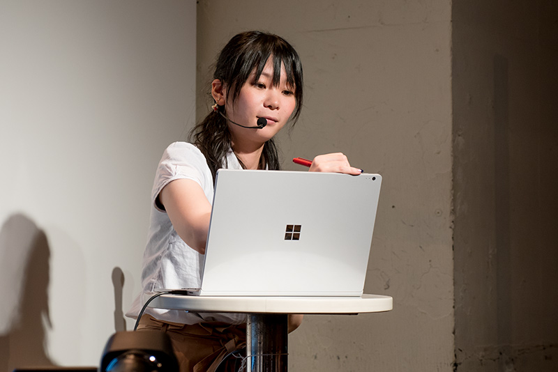 歴代surfaceシリーズも展示されたイベント Surface デジタル夏祭り で音楽 写真 イラストの極意を学ぶ レポート S Max