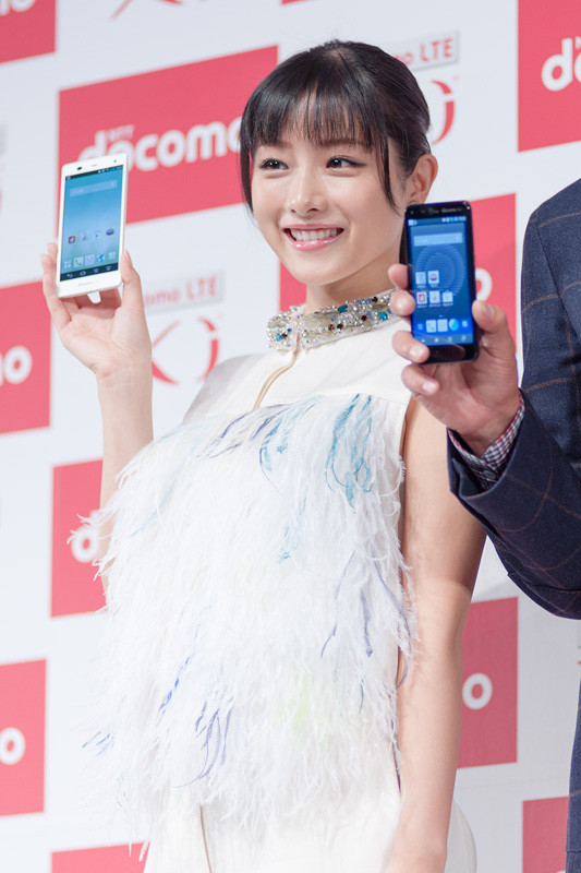 3キャリア新モデル揃い踏み イチオシはなんと言っても可愛すぎる 石原さとみ 写真で徹底紹介 レポート S Max