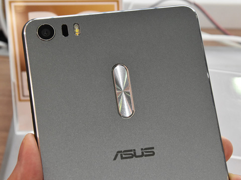 20160608_smax_zenfone3UT_010