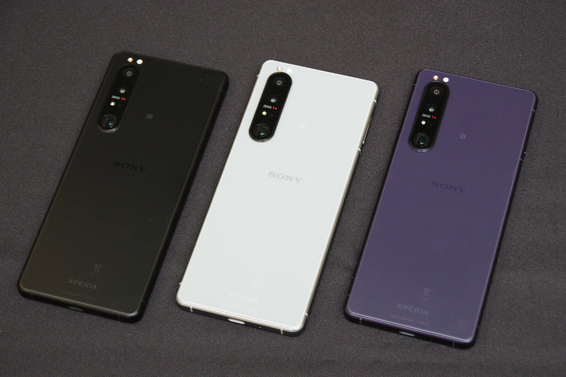 Xperia 1 III フロストパープル 256 GB docomo gorilla.family