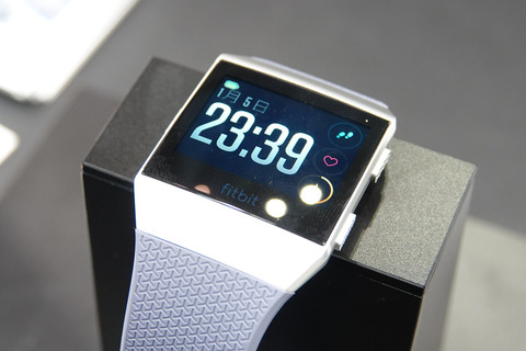 Fitbit-ionic-003